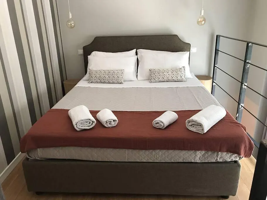 Dezza Loft Apartment Milan